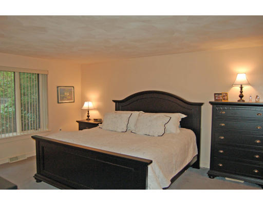 239 Maynard Road Framingham, MA 01701 - Photo 4 of 21 Gallery Image 4