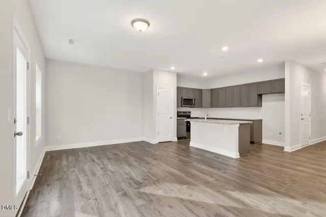 $266,990 | 552 Barrington Row Avenue, Zebulon, NC 27597