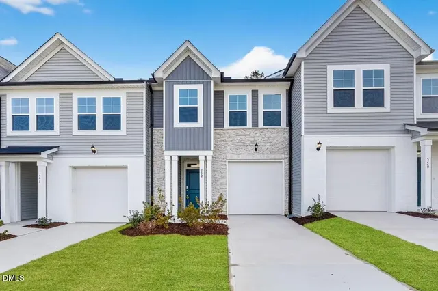 $266,990 | 552 Barrington Row Avenue, Zebulon, NC 27597