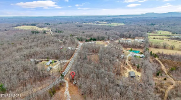 $135,000 | 1017 Deer Lodge Highway, Sunbright, TN 37872