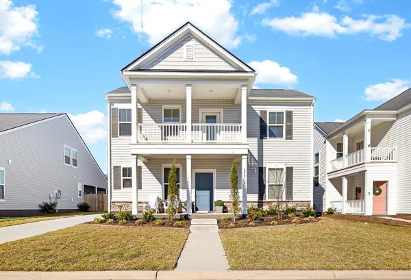 $689,000 | 250 Rowans Creek Drive, Charleston, SC 29492