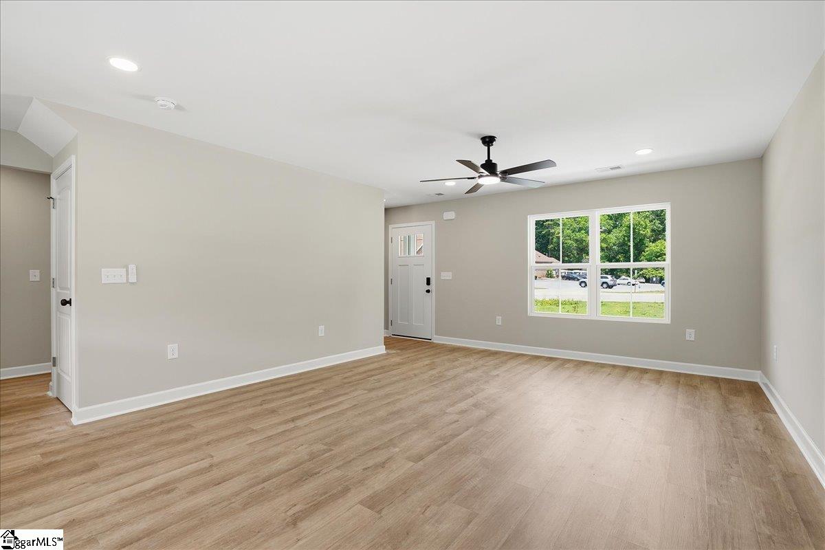 1859 Reid School Road Taylors, SC 29687 - Photo 10 of 26