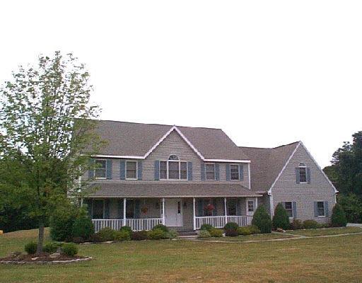 8 Fox Ridge Drive New Milford, CT 06776 - Photo 1 of 1 Gallery Image 1