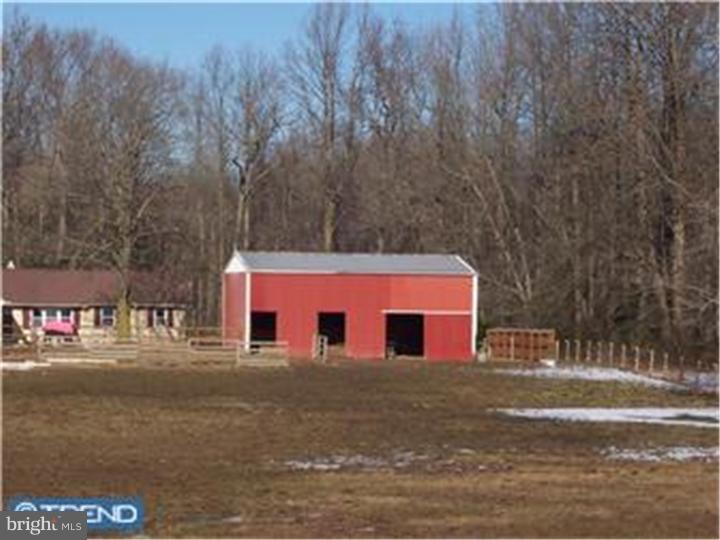354 Whig Lane Road Pilesgrove, NJ 08098 - Photo 5 of 11 Barn