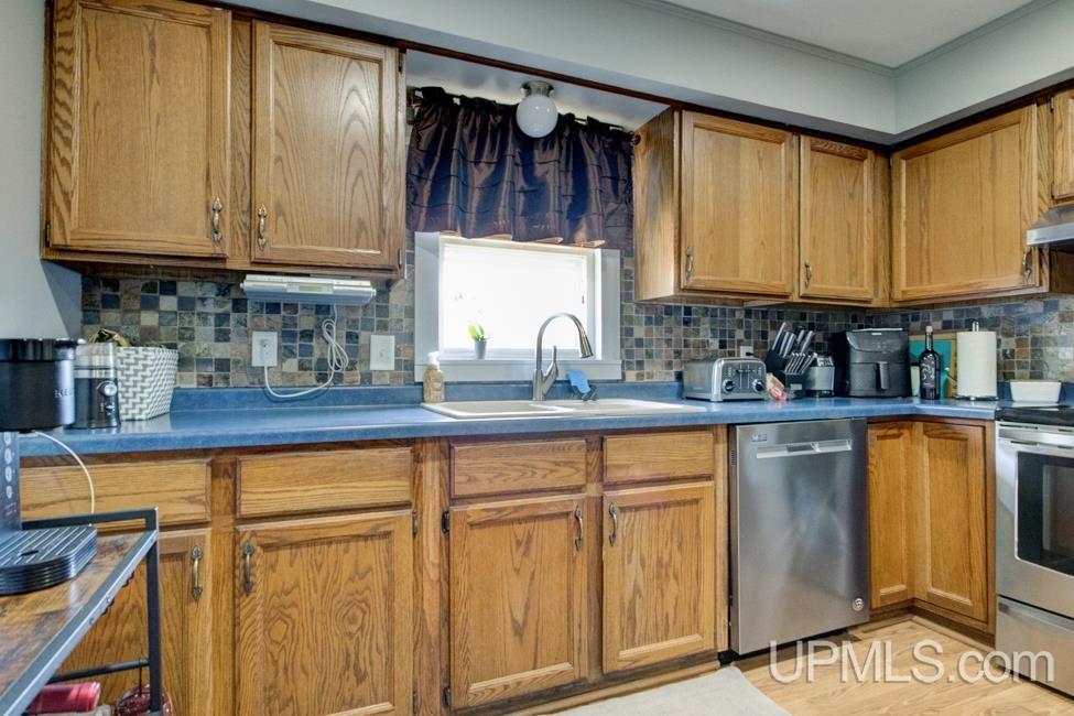 4316 D Road Bark River, MI 49807 - Photo 16 of 54