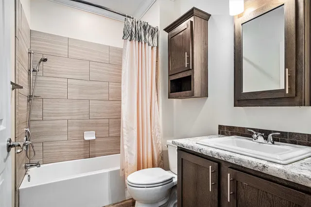 $269,900 | 11765 Townsquare Boulevard, Rockford, MI 49341