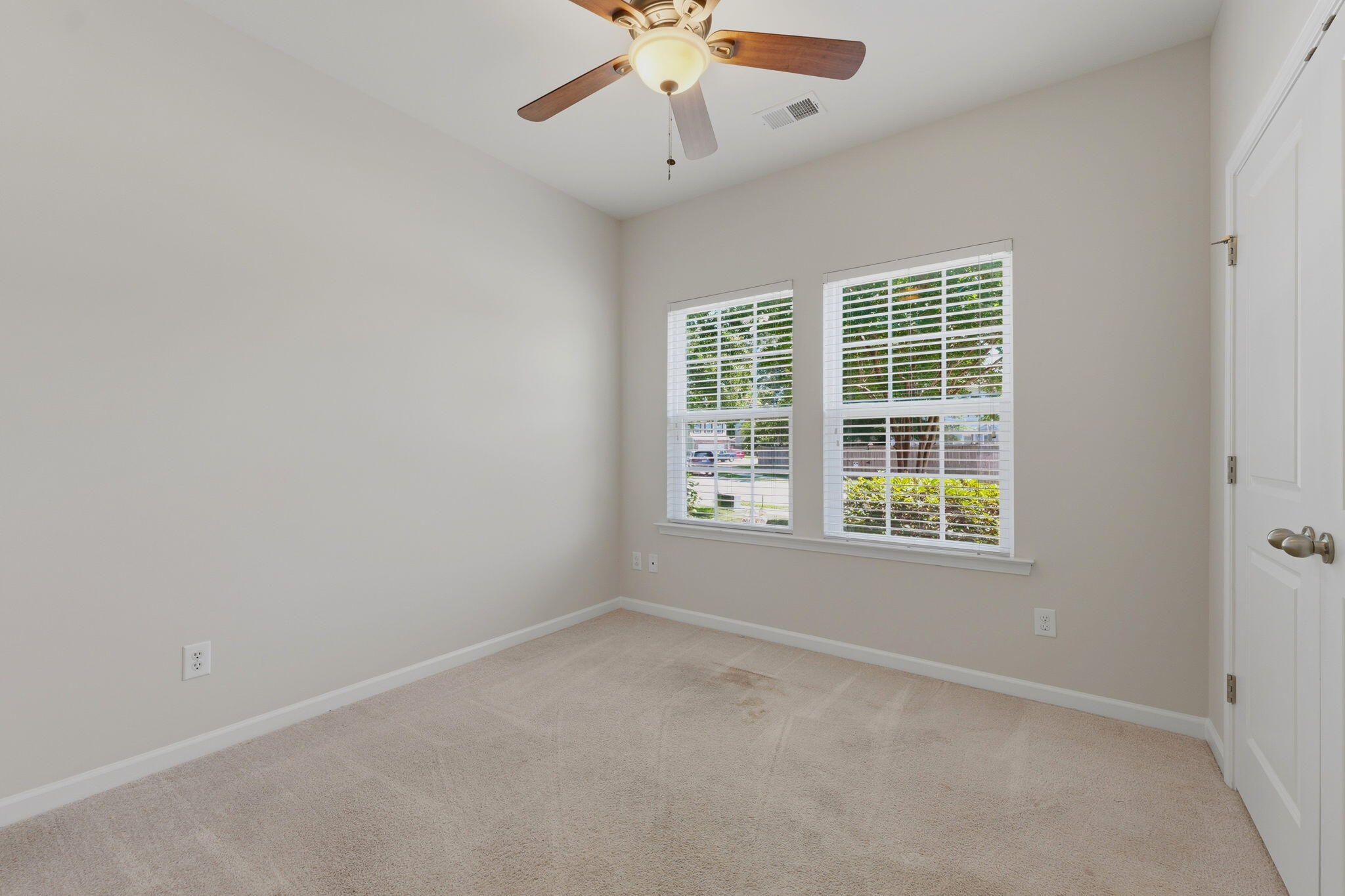454 Rockville Road Moncks Corner, SC 29461 - Photo 14 of 28 22-web-or-mls-020_P1044385