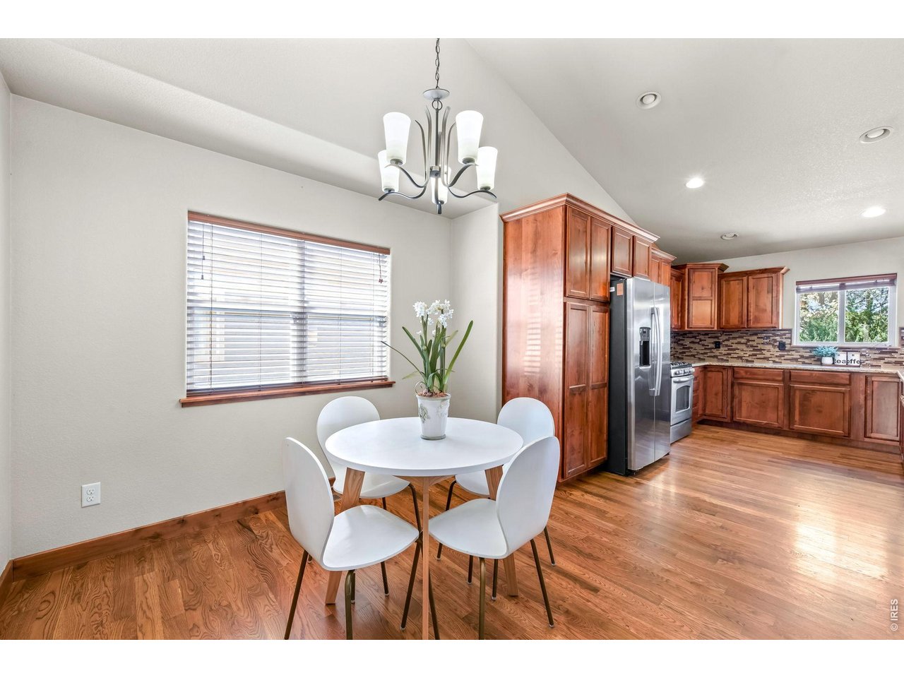 855 Mount Massive Street Berthoud, CO 80513 - Photo 5 of 25 Eat in kitchen