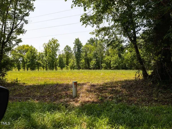 a view of an outdoor space and a yard
