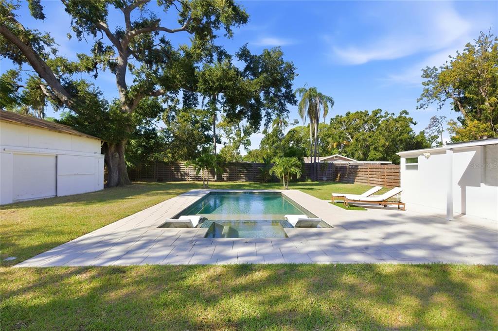 2826 Marlette Street Sarasota, FL 34231 - Photo 29 of 38