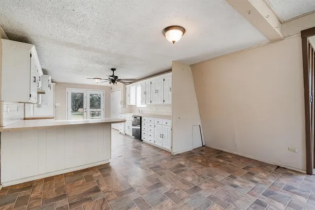 $230,000 | 950 Maxwell Street, Buffalo Gap, TX 79508