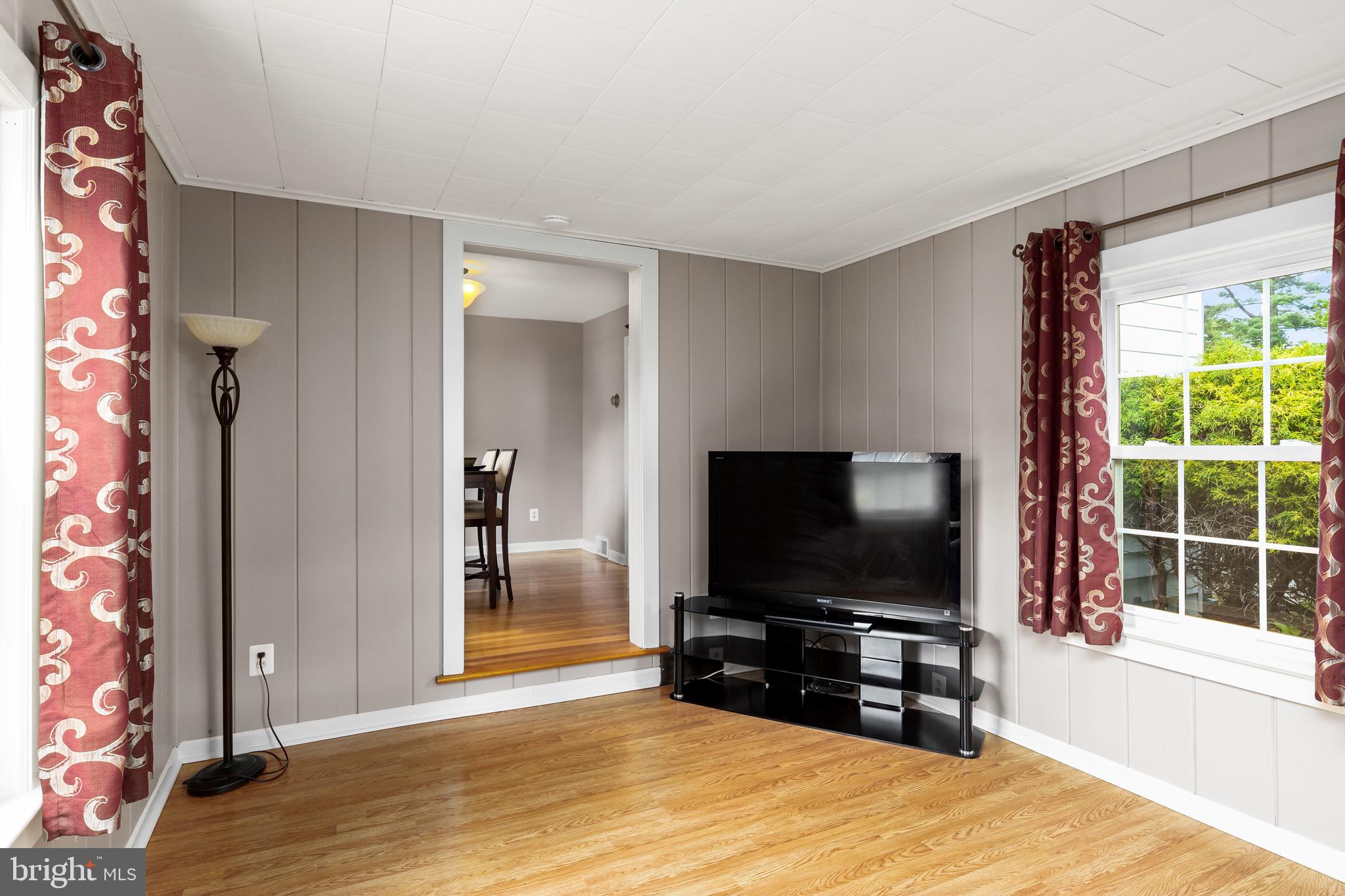 112 Roxboro Road Trenton, NJ 08648 - Photo 18 of 36