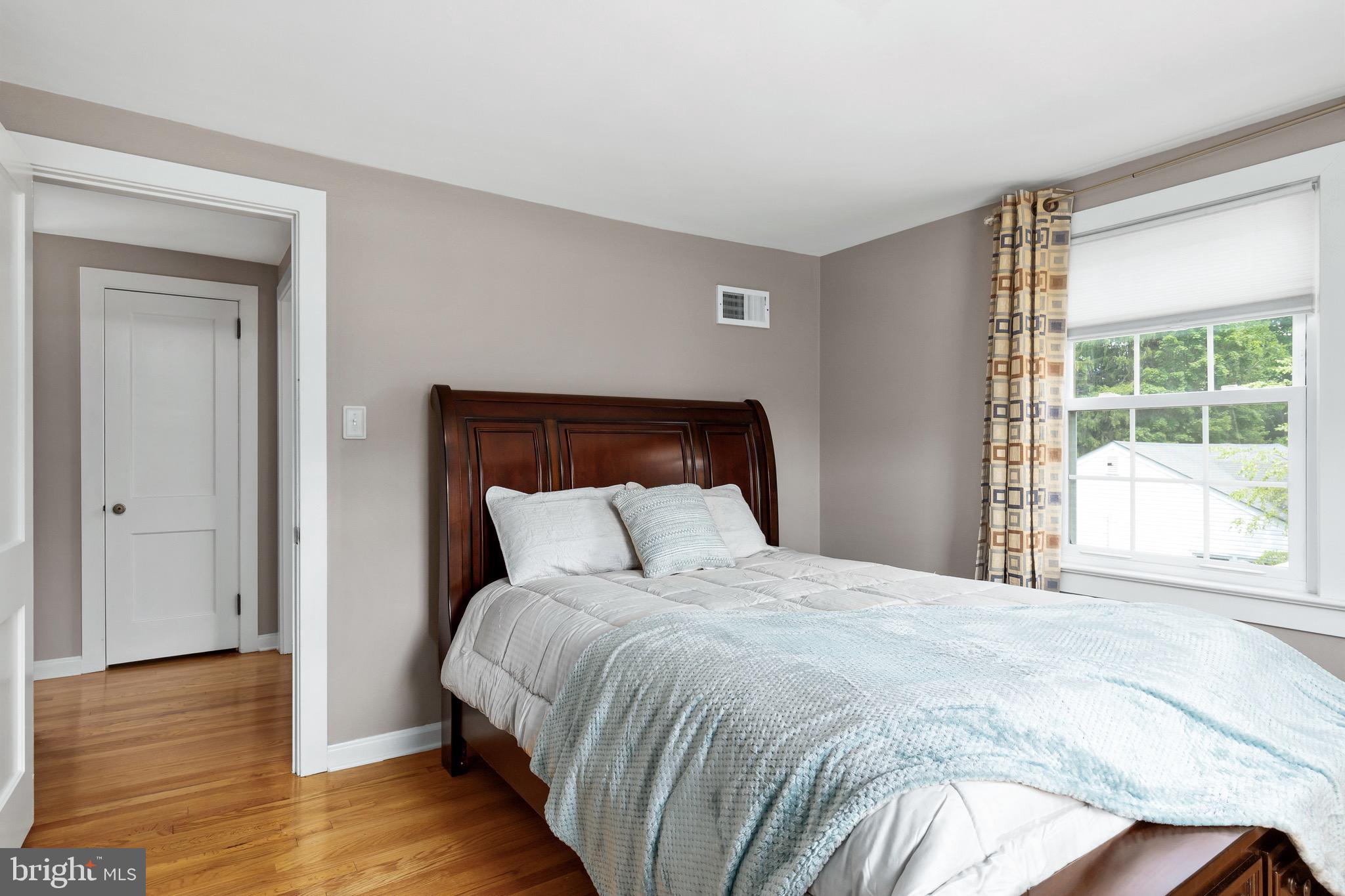 112 Roxboro Road Trenton, NJ 08648 - Photo 21 of 36