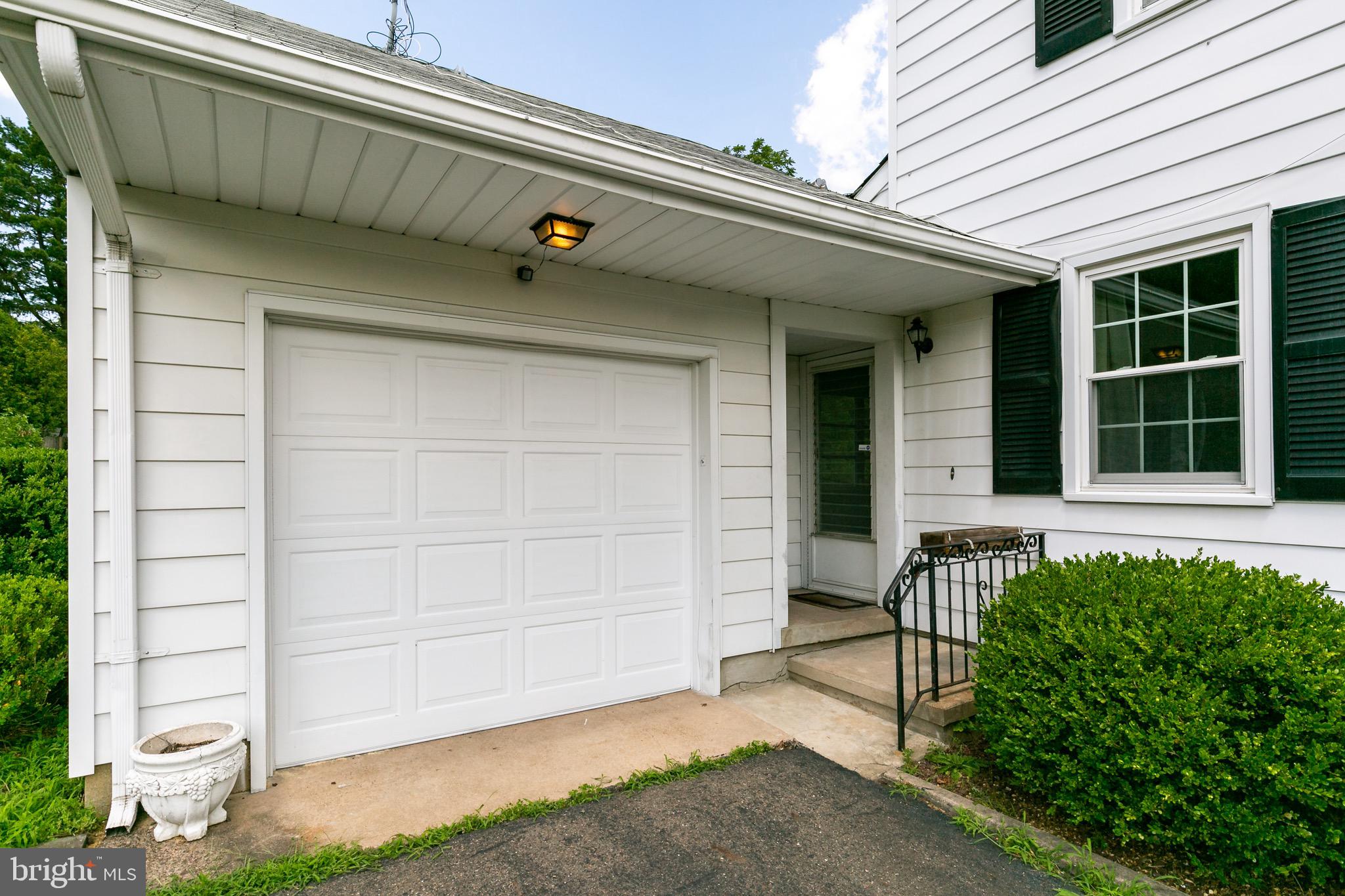 112 Roxboro Road Trenton, NJ 08648 - Photo 30 of 36