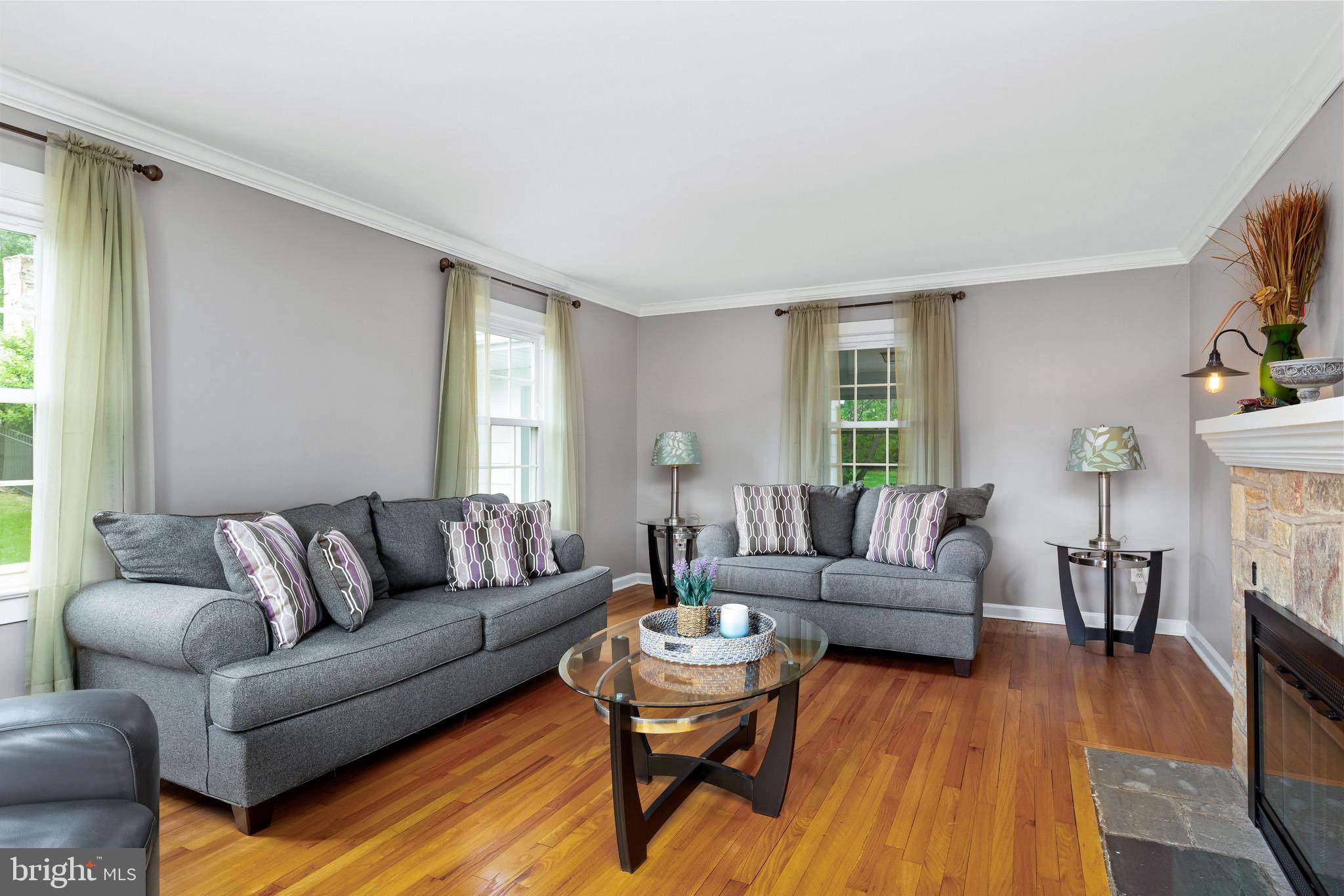 112 Roxboro Road Trenton, NJ 08648 - Photo 4 of 36