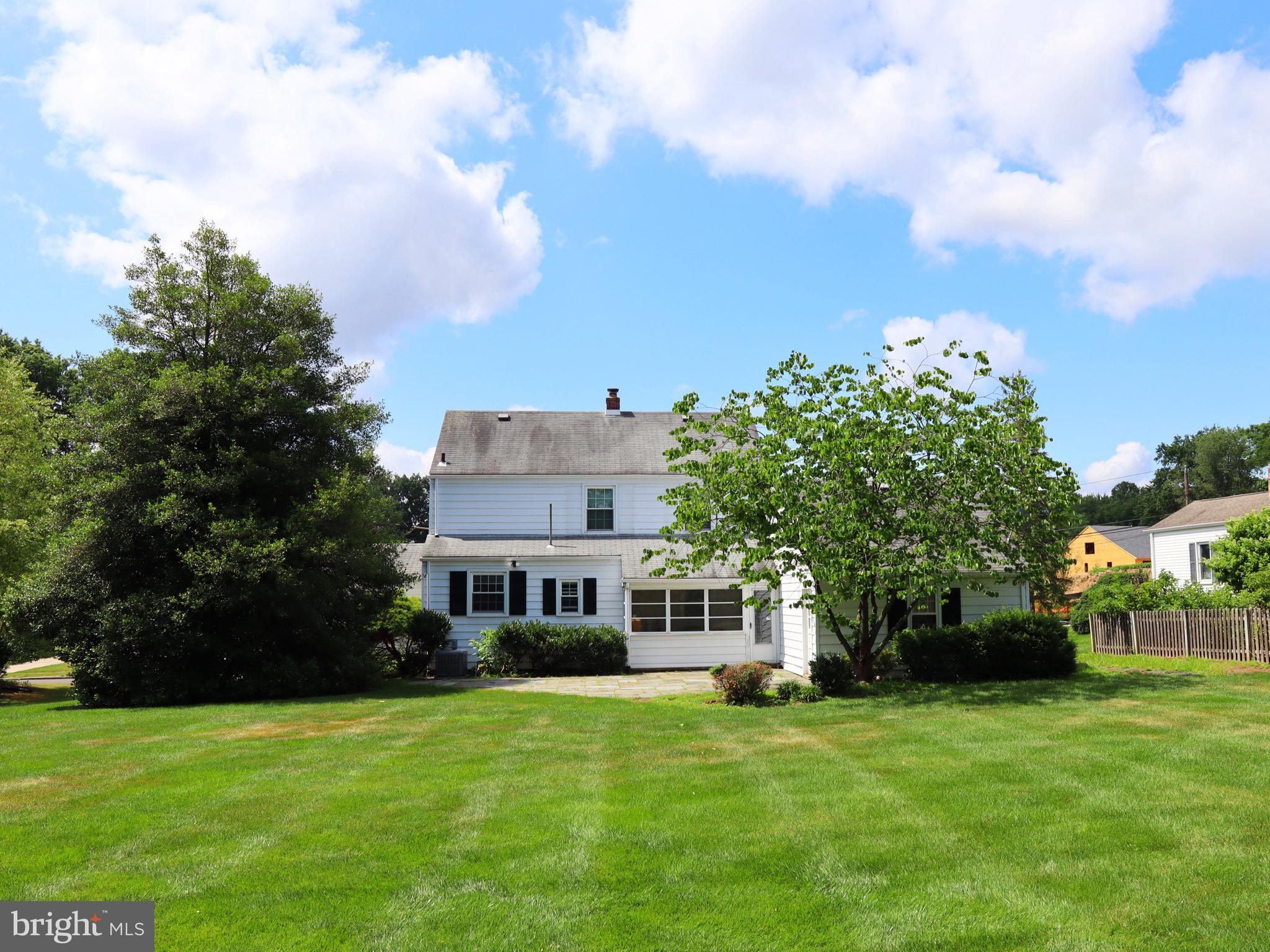 112 Roxboro Road Trenton, NJ 08648 - Photo 32 of 36