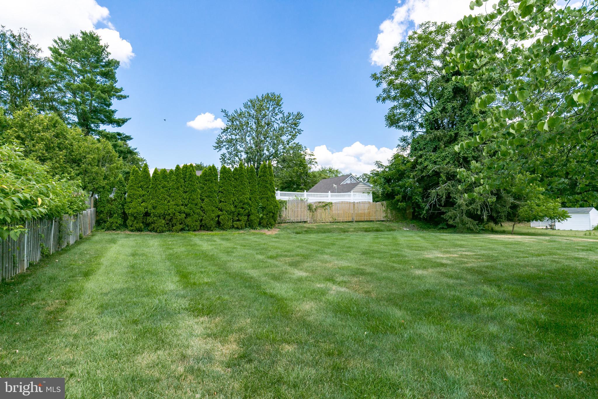 112 Roxboro Road Trenton, NJ 08648 - Photo 35 of 36