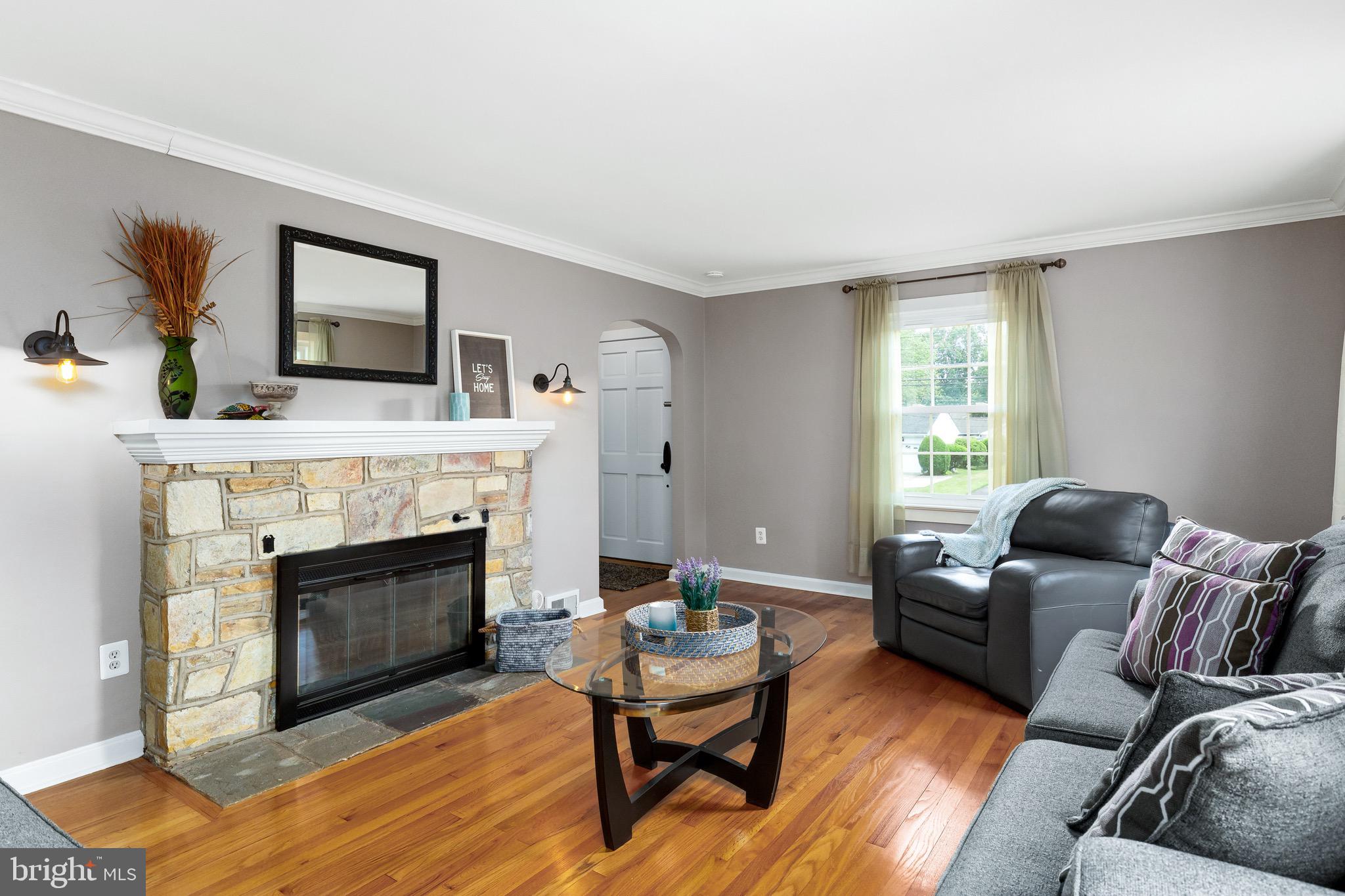 112 Roxboro Road Trenton, NJ 08648 - Photo 6 of 36