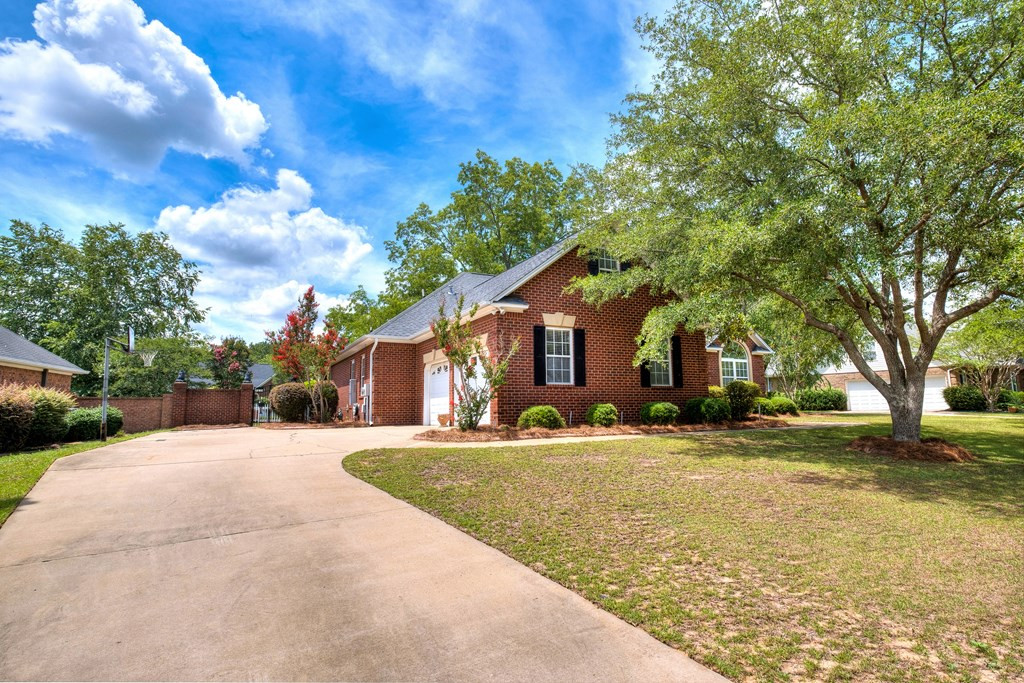 760 Windrow Drive Sumter, SC 29150 - Photo 3 of 47