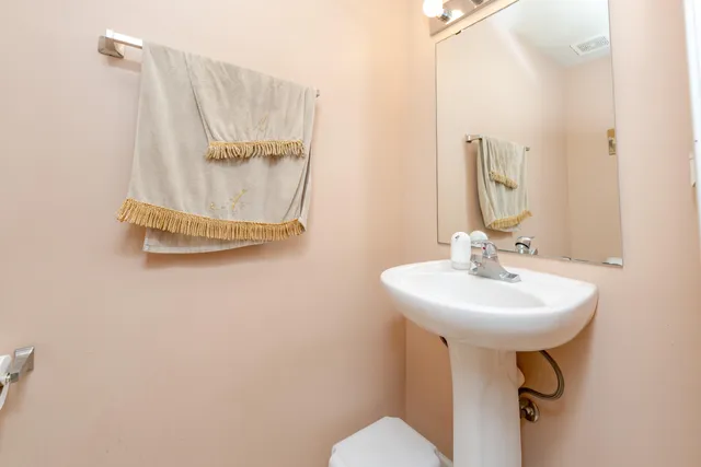 $345,000 | 1524 Darlington Trail, Kalamazoo, MI 49009