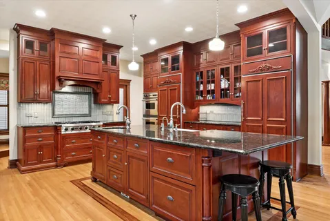 $2,650,000 | 636 North Dunton Avenue, Arlington Heights, IL 60004