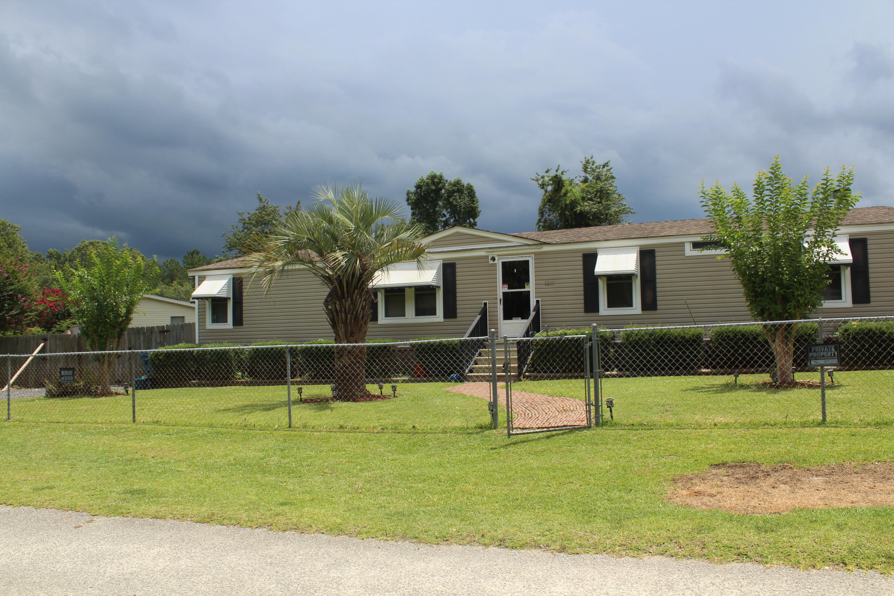 1277 Jerry Way Summerville, SC 29486 - Photo 8 of 39 IMG_6744