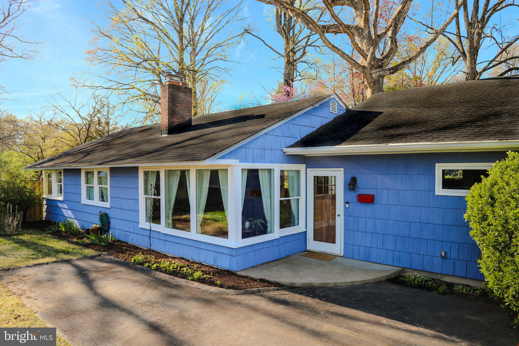 3134 Manor Road Falls Church, VA 22042 - Photo 3 of 45 Gallery Image 3