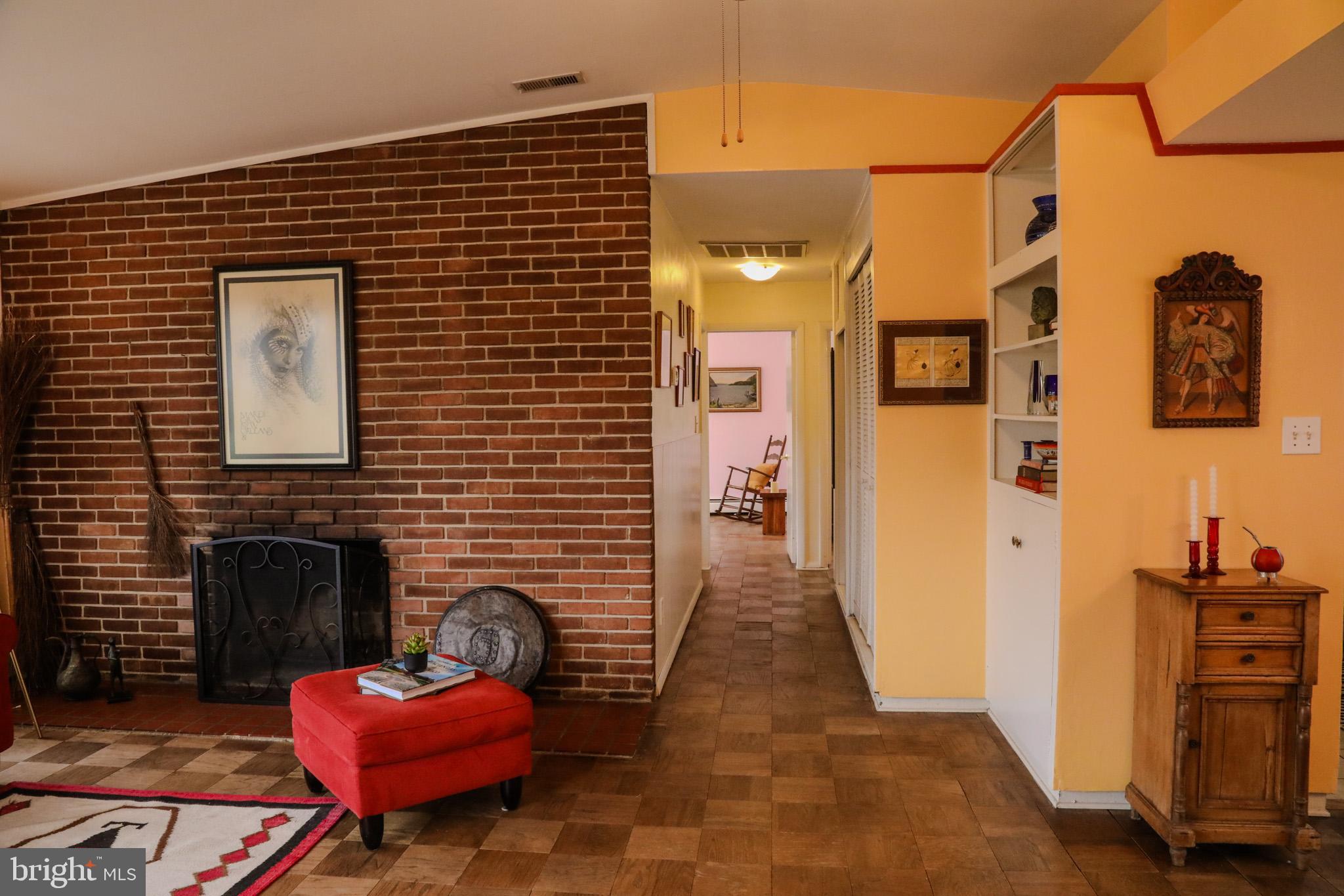 3134 Manor Road Falls Church, VA 22042 - Photo 10 of 45 Gallery Image 10