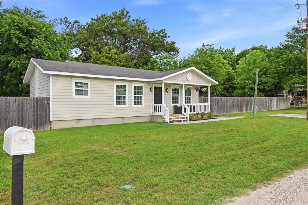 258 Spring Valley Azle, TX 76020 - Photo 20 of 34