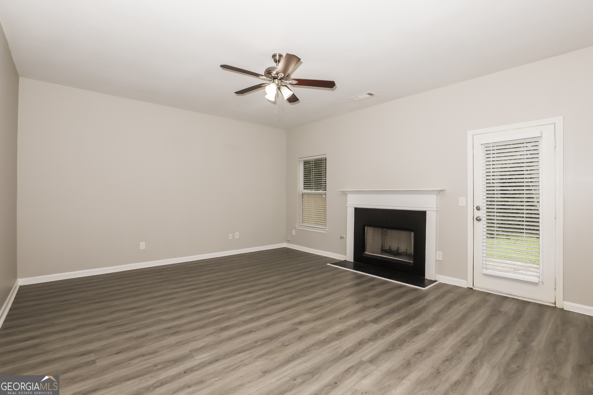 11627 Kades Trail Hampton, GA 30228 - Photo 4 of 22