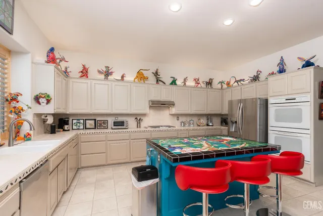 $750,000 | Undisclosed Address, Bakersfield, CA 93312