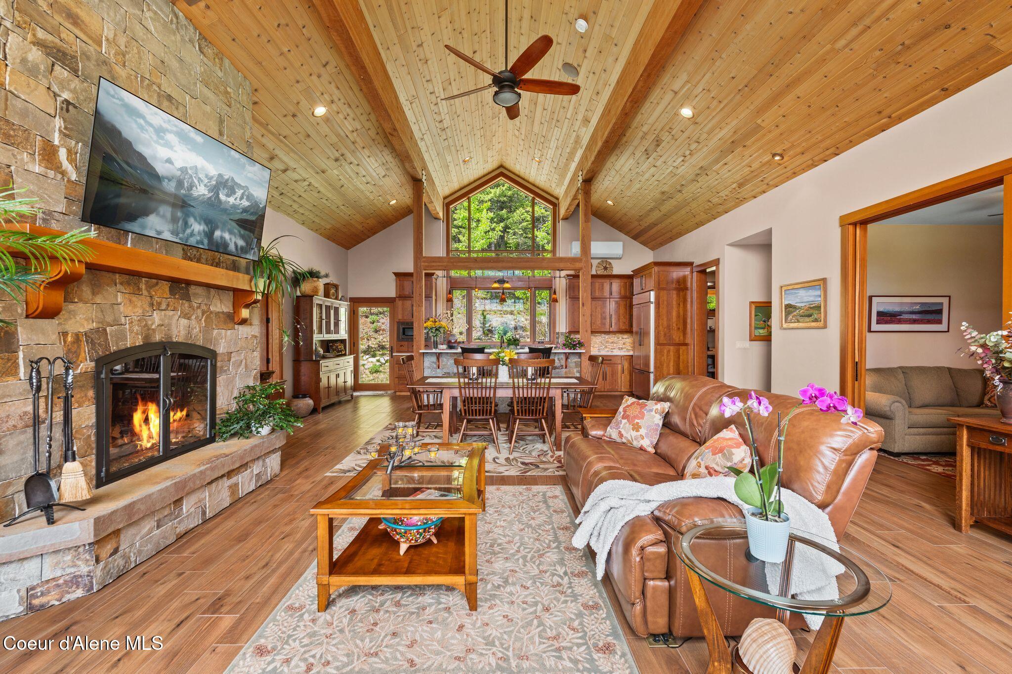 294 Rincon Drive Sandpoint, ID 83864 - Photo 10 of 96 Exposed Cedar Beam Roof System