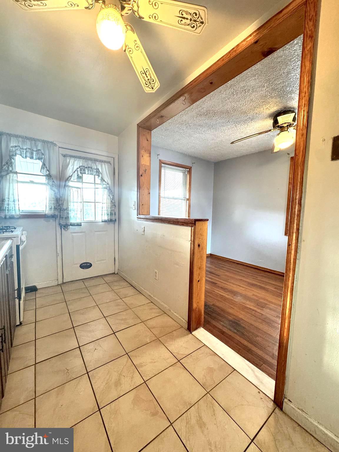 412 Overview Avenue Baltimore, MD 21224 - Photo 11 of 35