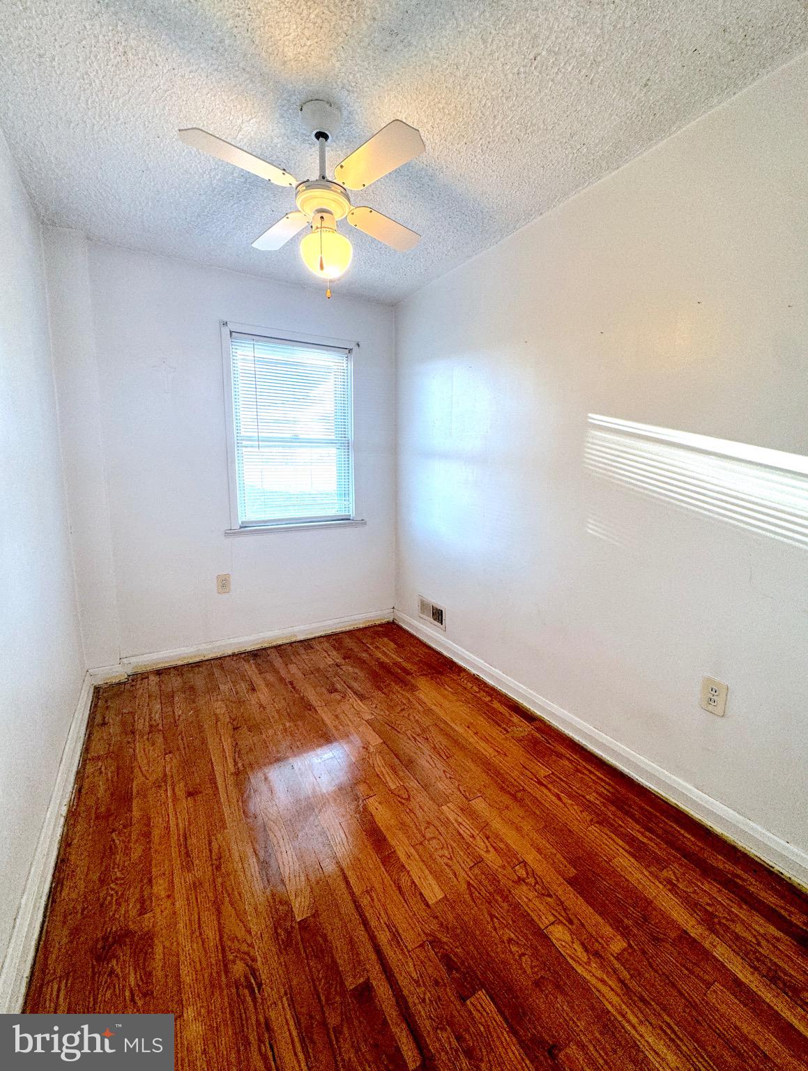 412 Overview Avenue Baltimore, MD 21224 - Photo 16 of 35
