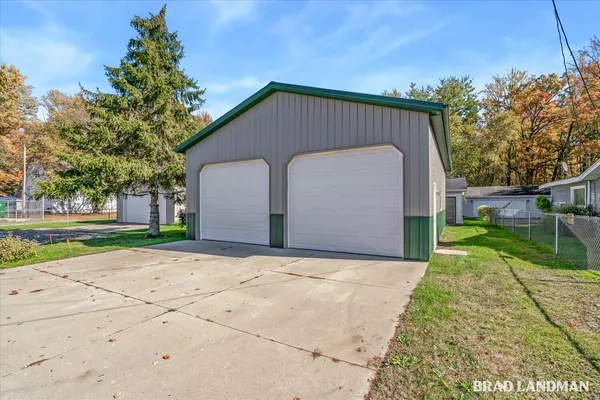 $624,900 | 1980 Parker Drive, Wayland, MI 49348