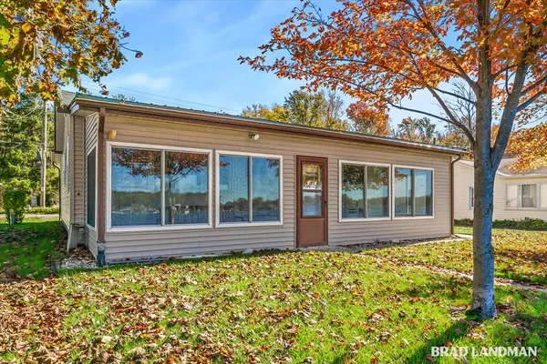 $624,900 | 1980 Parker Drive, Wayland, MI 49348