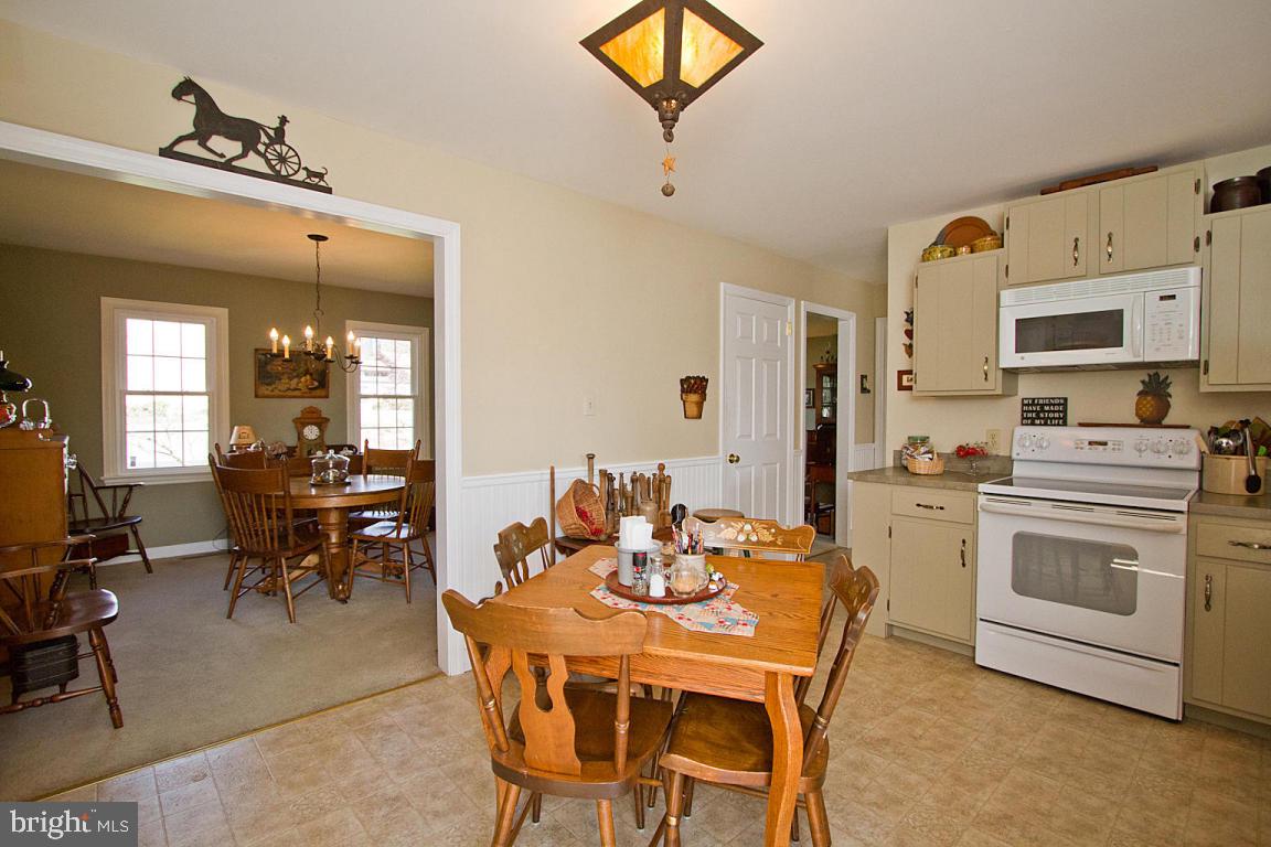 342 Delp Road Lancaster, PA 17601 - Photo 9 of 37 Gallery Image 9