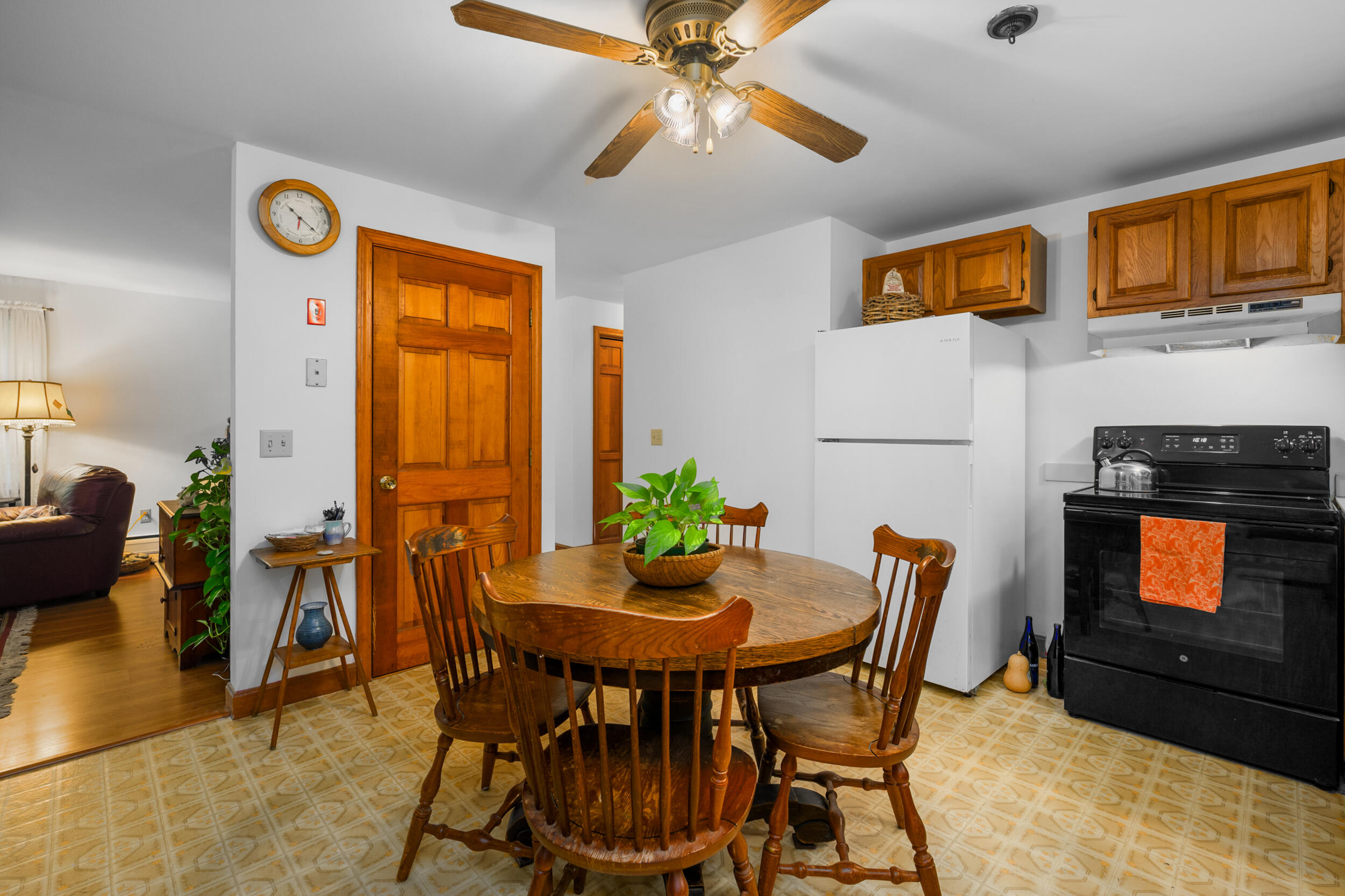 153 Red Fawn Road Brewster, MA 02631 - Photo 11 of 28 a dining room with furniture and window