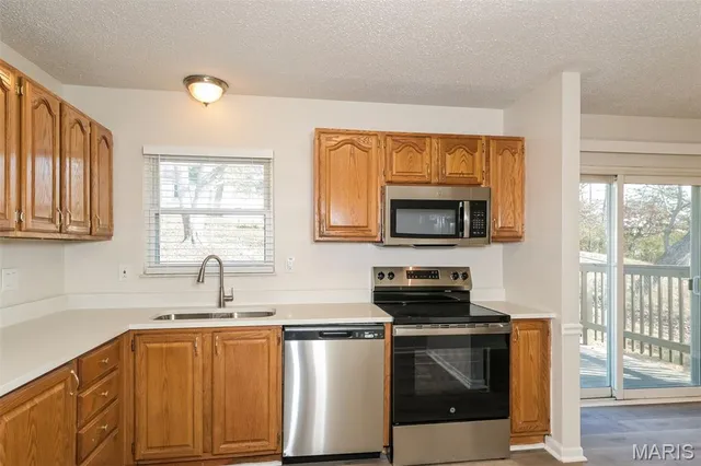 $2,065 | 1739 Hilltop Lane, Arnold, MO 63010