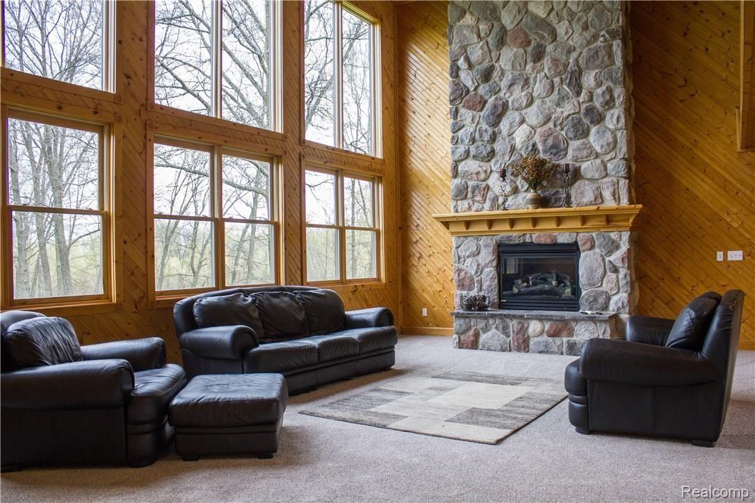7085 McGuire Road Fenton, MI 48430 - Photo 17 of 68 IMG_2056.jpg