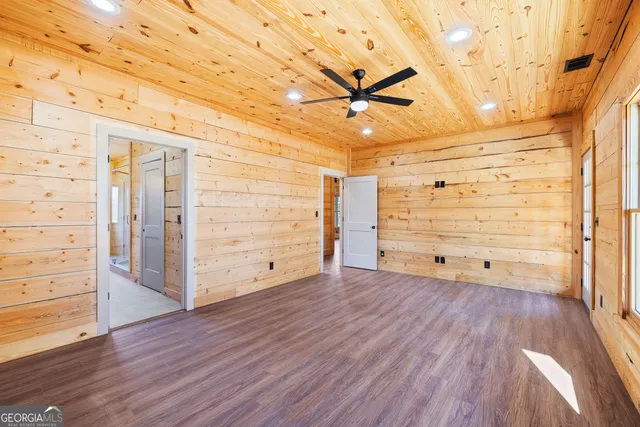wooden floor in an empty room