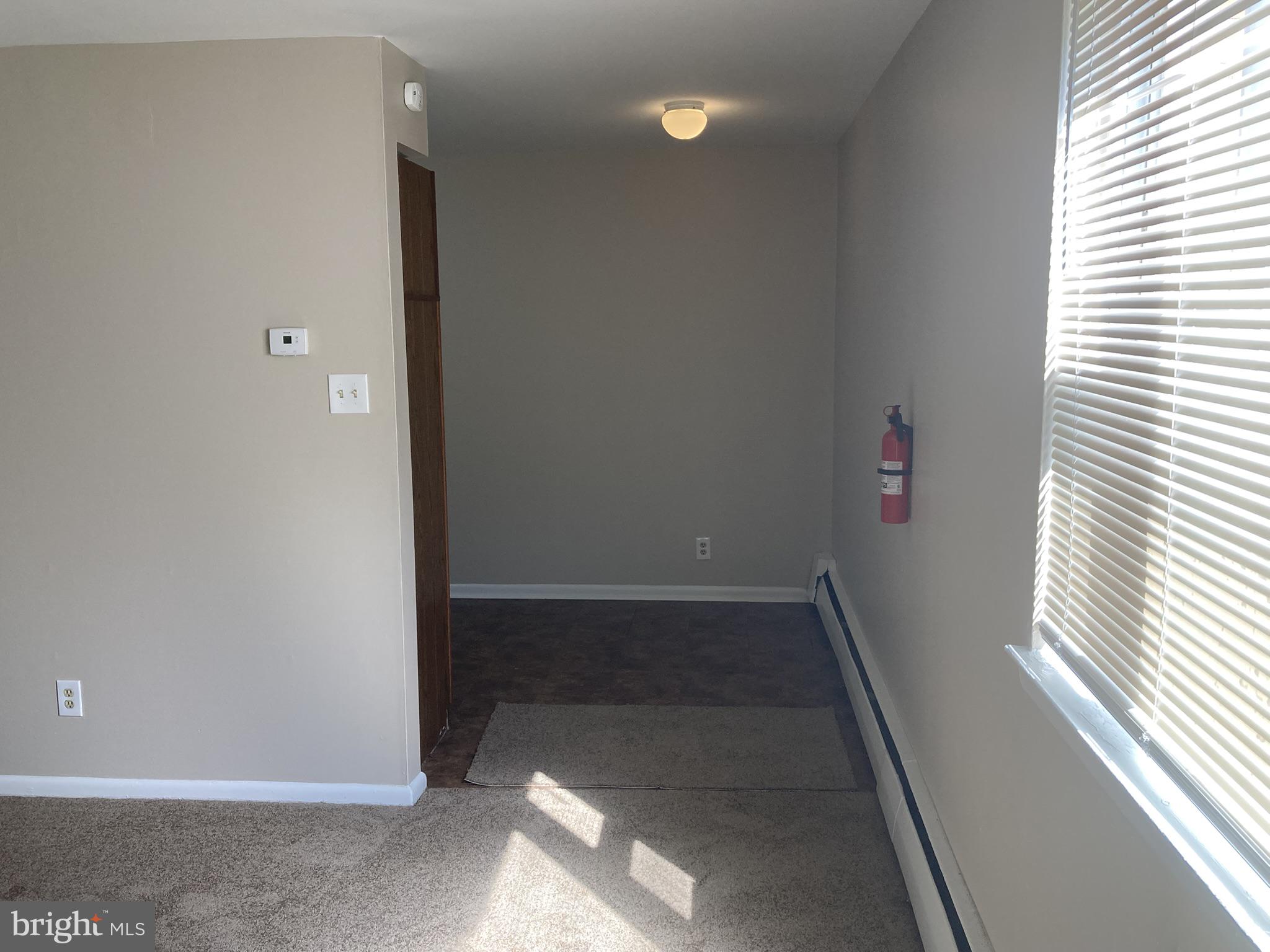 1600 Church Road, Unit A300 Wyncote, PA 19095 - Photo 6 of 16 Bright and inviting entryway space.