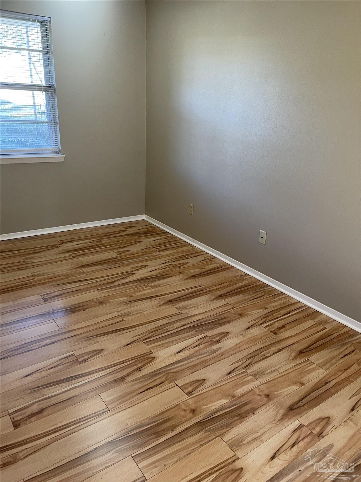 5713 Scotland Road Pensacola, FL 32526 - Photo 5 of 28 Gallery Image 5