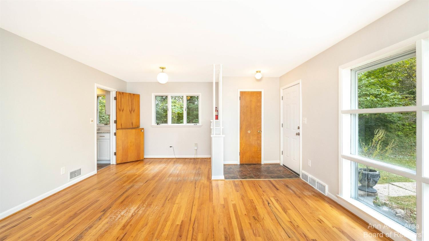 1255 Newport Road Ann Arbor, MI 48103 - Photo 13 of 34 Photo 13