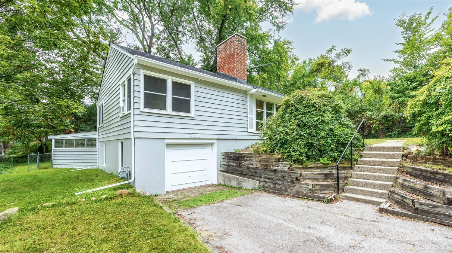 1255 Newport Road Ann Arbor, MI 48103 - Photo 2 of 34 Photo 2