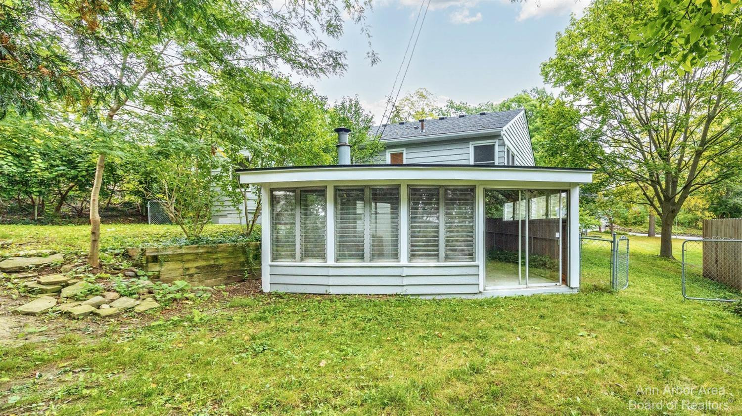 1255 Newport Road Ann Arbor, MI 48103 - Photo 4 of 34 Photo 4