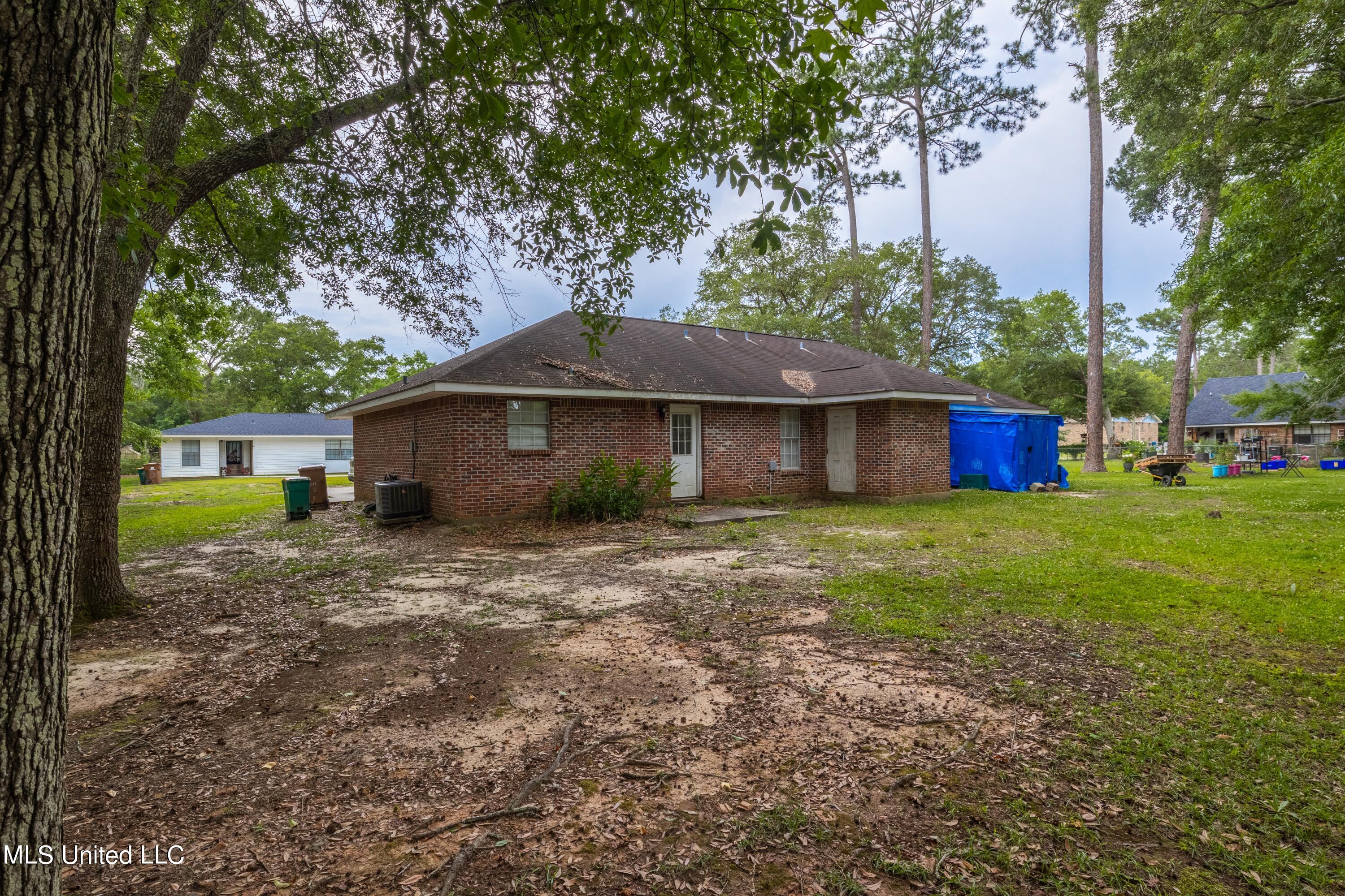 141 Via Don Ray Road, Unit C & D Long Beach, MS 39560 - Photo 6 of 32 141 Via Don Ray Rd-6