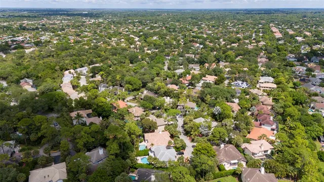 a view of an outdoor space