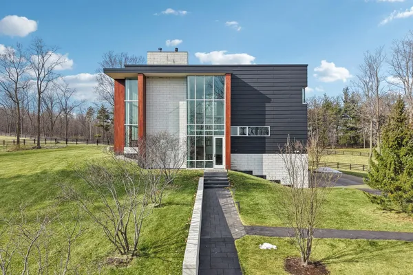 $6,000,000 | 2797 Lalor Road, Oregon, WI 53575