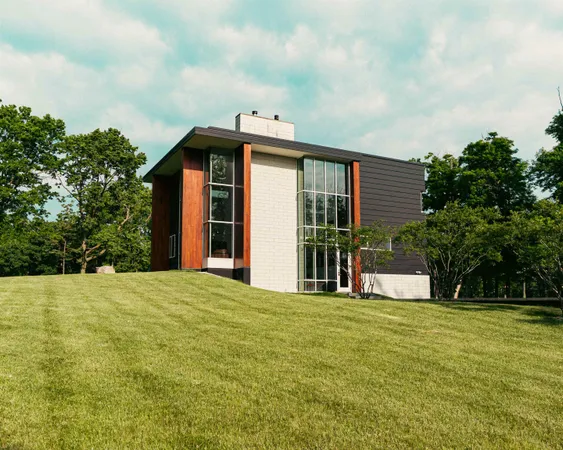 $6,000,000 | 2797 Lalor Road, Oregon, WI 53575